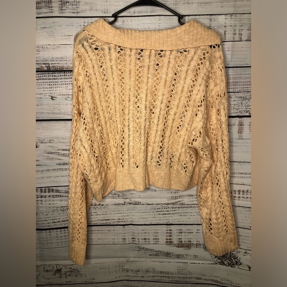 Cropped Pointelle Sweater - Picture 7 of 16